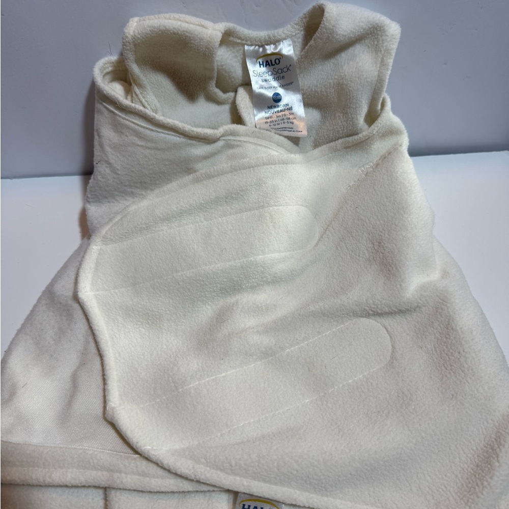 Halo SleepSack Swaddle Newborn 0-3M Cream Micro Fleece Adjustable Wrap Blanket‎